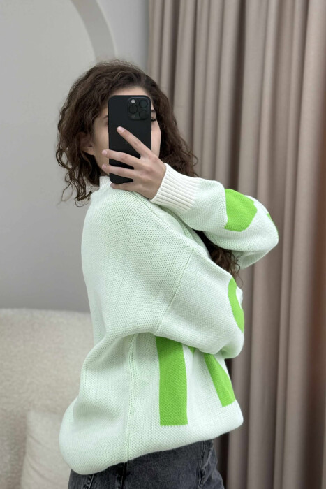 2M FRONT WRITTING KNITTED WOMEN SWEATER WHITE-E BARDHE - 5