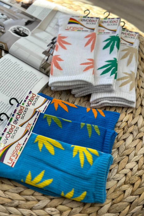 6 PAIR DIFFERENT COLORS UNISEX CREW SOCKS MULTIPLE/SHNGJ - KLAUDIO FASHION