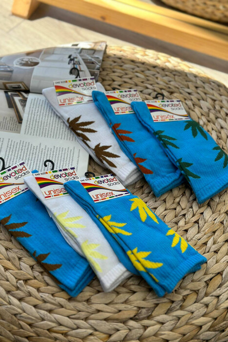 6 PAIR DIFFERENT COLORS UNISEX SOCKS MULTIPLE/SHNGJ - KLAUDIO FASHION