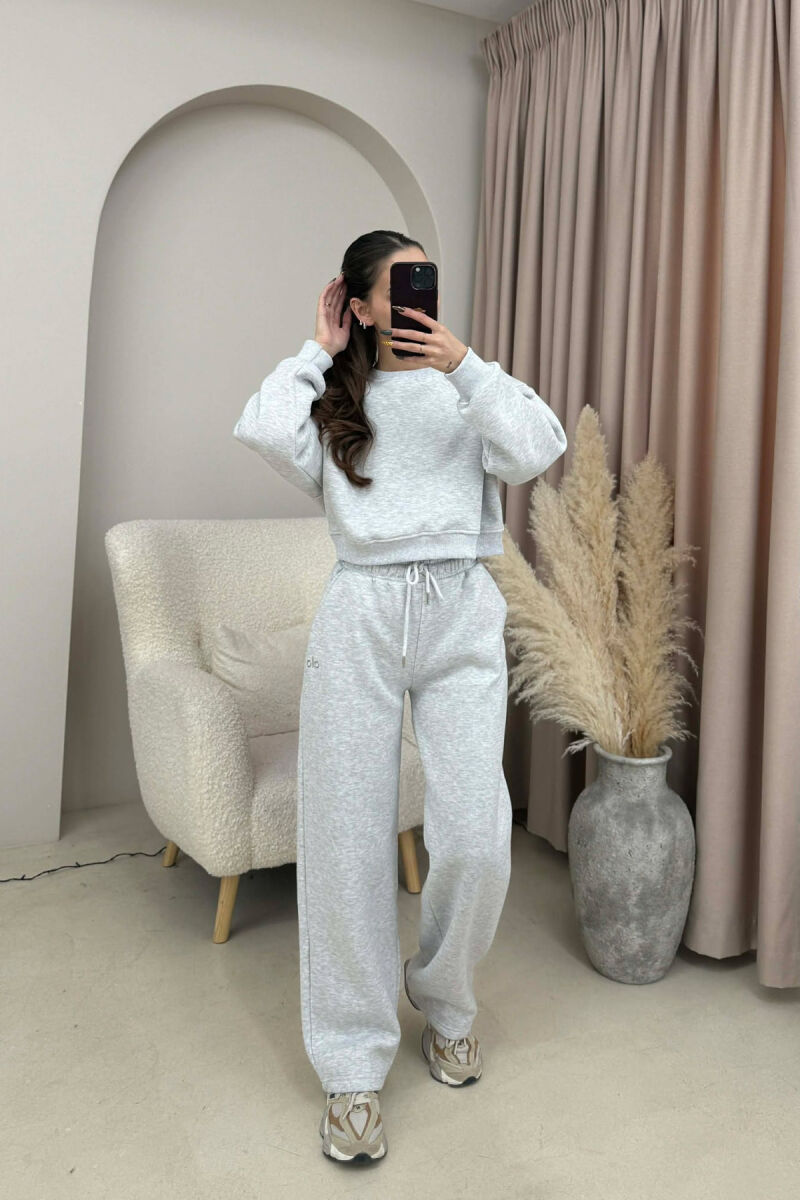ALO CROPPED SWEATSHIRT+SWEATPANTS FLUFFY WOMEN SET LIGHT GREY/GZ - 1