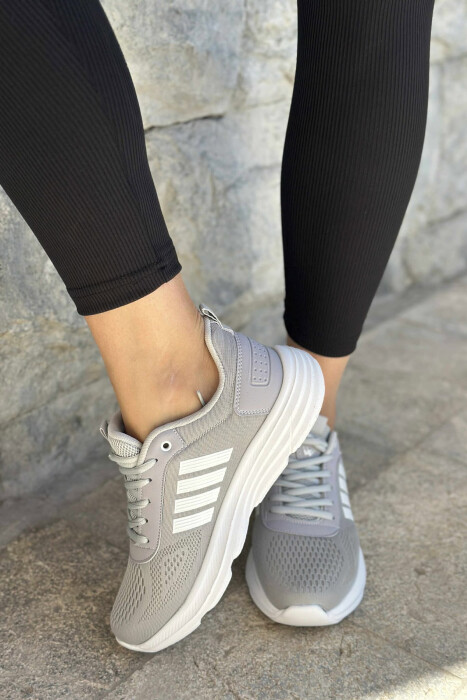 ATLETE ME PLATFORME TE THJESHTE PER FEMRA NE NGJYRE GRI + TE BARDHE - 2