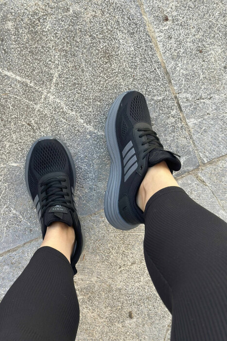 ATLETE ME PLATFORME TE THJESHTE PER FEMRA NE NGJYRE TE ZEZE + GRI - 4