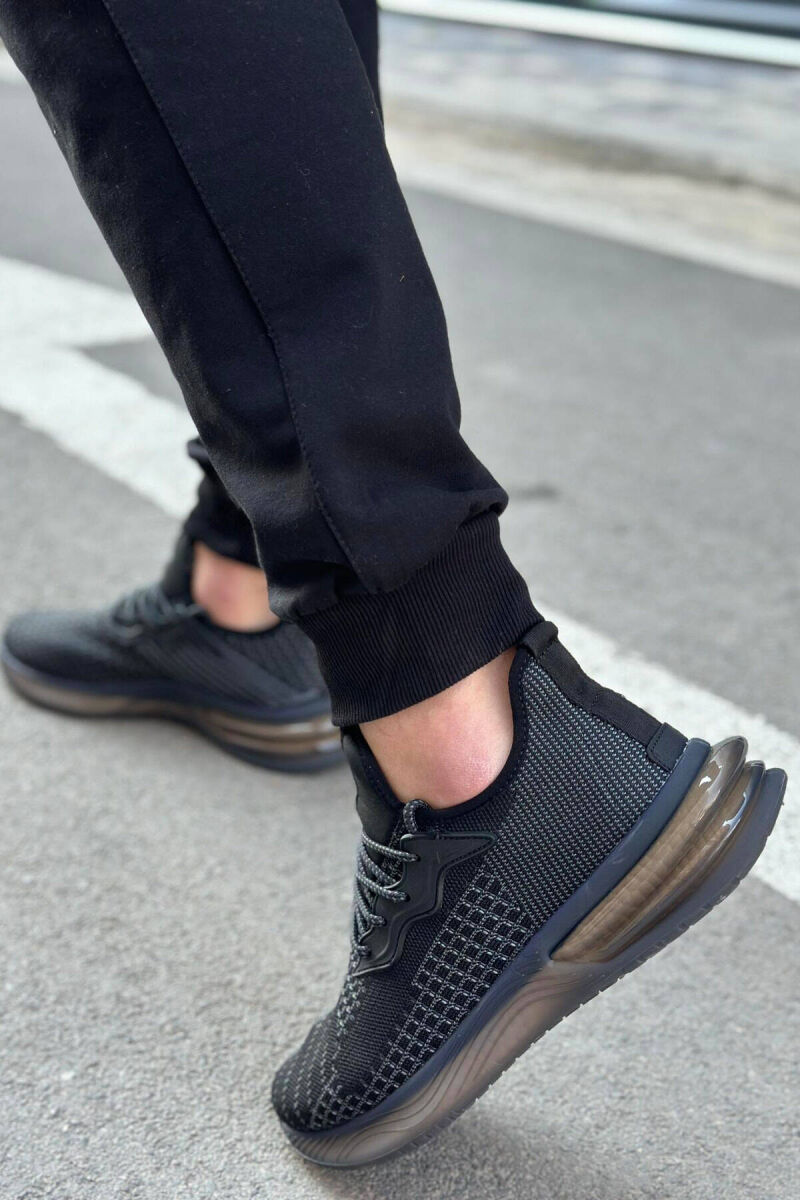 ATLETE PËR MESHKUJ ME LIDHËSE NË NGJYRË TË ZEZË - 3