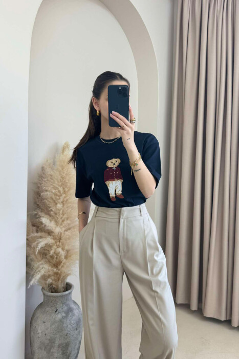 BEAR IMAGE ONE COLOR WOMEN T-SHIRT DARK BLUE/BEE - 2