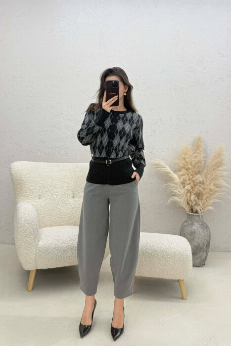 PULOVER ME KOPSA DHE DIZAJN ROMBESH PER FEMRA NE NGJYRE GRI TE ERRET - 4