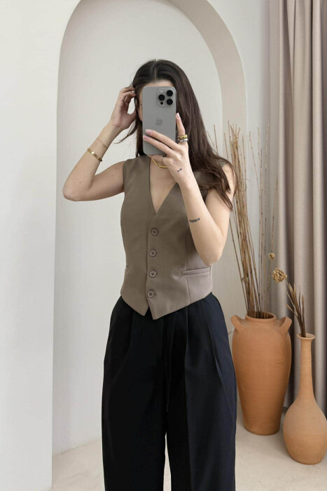 BELT DETAIL ONE COLOR WOMEN VEST LIGHT BROWN/KAZB - 1