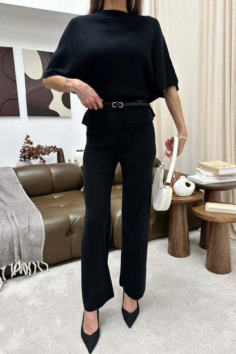 SET TRIKO ME DETAJIN E RRIPIT + PANTALLONA PER FEMRA NE NGJYRE TE ZEZE - KLAUDIO FASHION