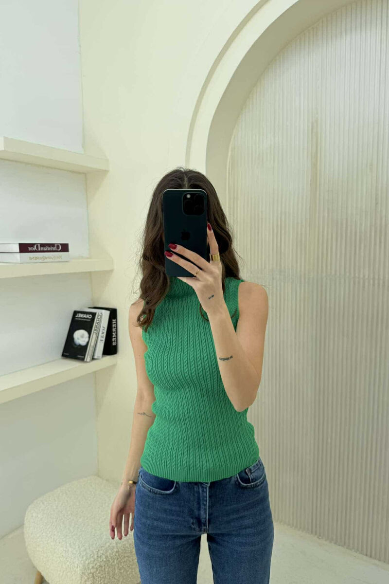 BLUZË AKRELIKE NJË NGJYRËSHE PËR FEMRA NË NGJYRËN JESHILE - 2