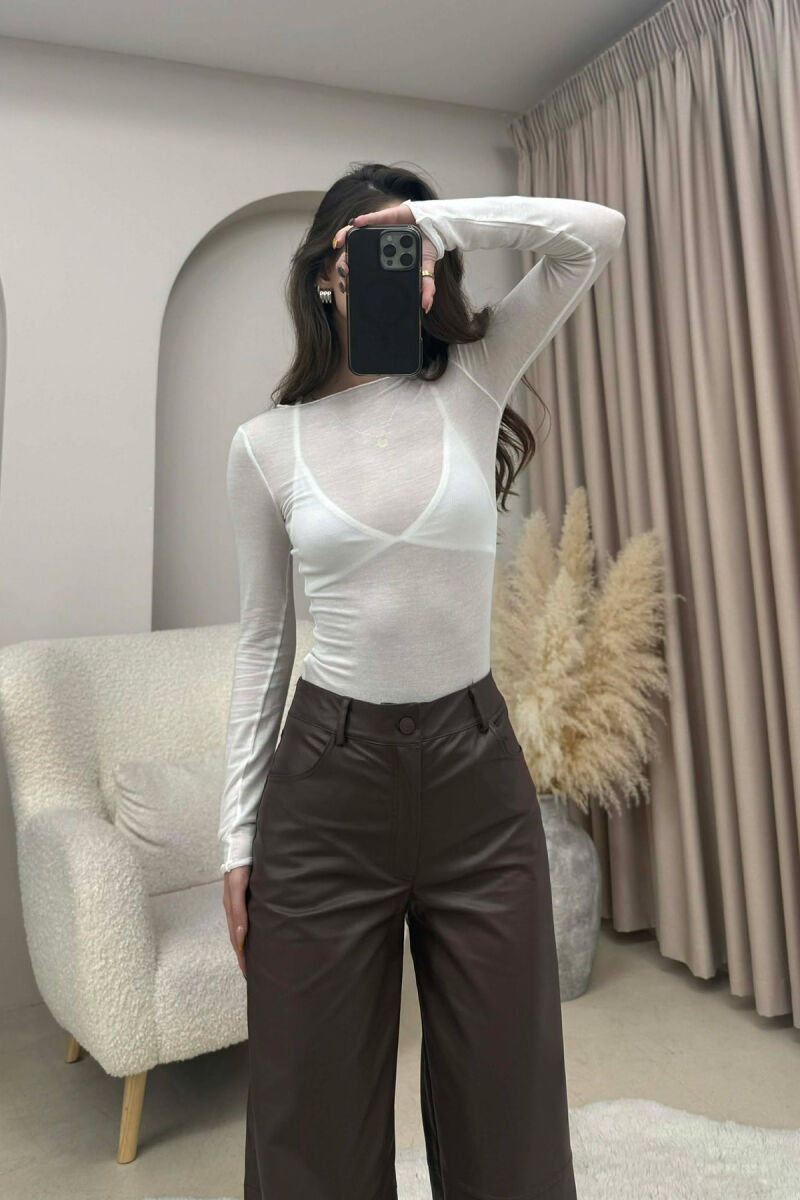 BLUZE E TEJDUKSHME PER FEMRA NE NGJYRE TE BARDHE - 4