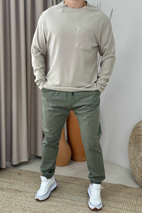 BLUZË E THJESHTE ME DETAJIN E XHEPIT PËR MESHKUJ NË NGJYRËN BEZHË - 2