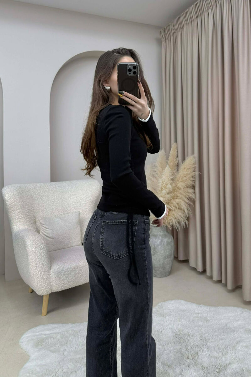 BLUZE E THJESHTE NJE NGJYRESHE ME JAKE ME BUTONA PER FEMRA NE NGJYRE TE ZEZE - 2