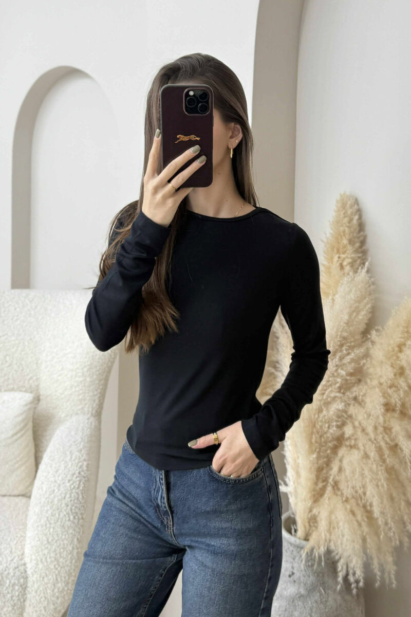 BLUZE E THJESHTE NJE NGJYRESHE ME JAKE TE RRUMBULLAKET PER FEMRA NE NGJYRE TE ZEZE - 4