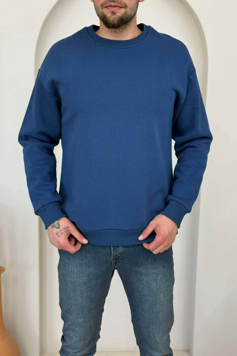 BLUZË E THJESHTË NJË NGJYRËSHE ME PUSH PËR MESHKUJ NË NGJYRËN BLU - 1