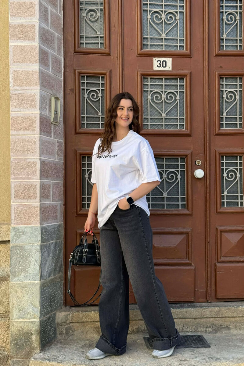 BLUZË E THJESHTË PËR FEMRA NË NGJYRË TE BARDHE+ 6 PALE CORAPE DHURATE - 5