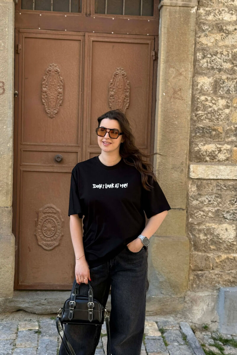 BLUZË E THJESHTË PËR FEMRA NË NGJYRË TE ZEZE+ 6 PALE CORAPE DHURATE - 4