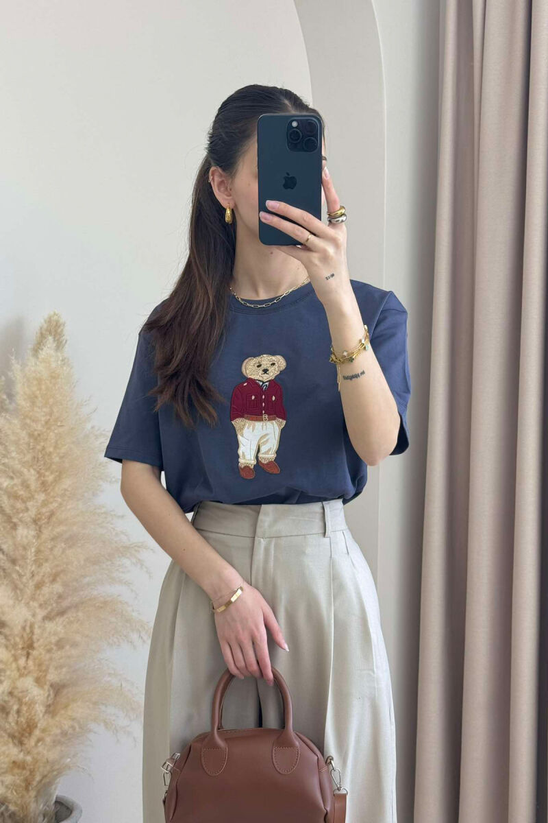 BLUZË ME IMAZHIN E ARUSHIT PËR FEMRA NË NGJYRËN GRI E ERRËT - 6