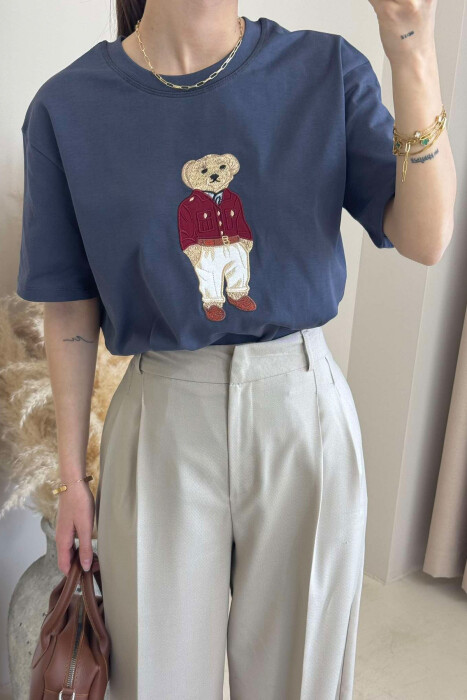 BLUZË ME IMAZHIN E ARUSHIT PËR FEMRA NË NGJYRËN GRI E ERRËT - 8