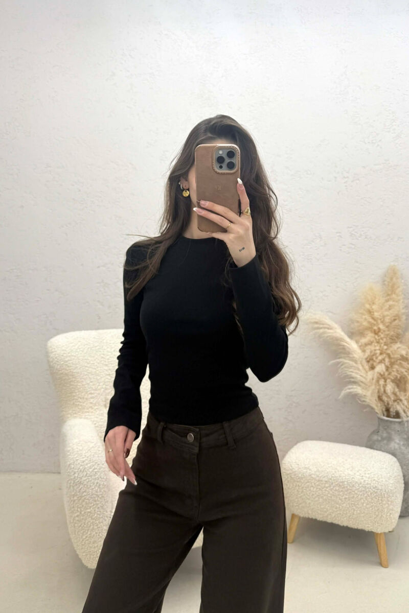 BLUZE ME JAKE TE RRUMBULLAKET PER FEMRA NE NGJYRE TE ZEZE - 3