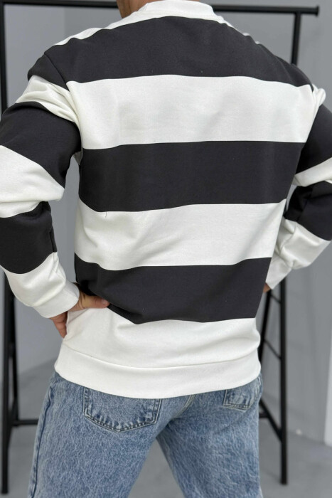 BLUZË ME JAKË TË RRUMBULLAKËT DHE ME DIZAJN VIJASH PËR MESHKUJ NË NGJYRË GRI TË ERRËT - 4