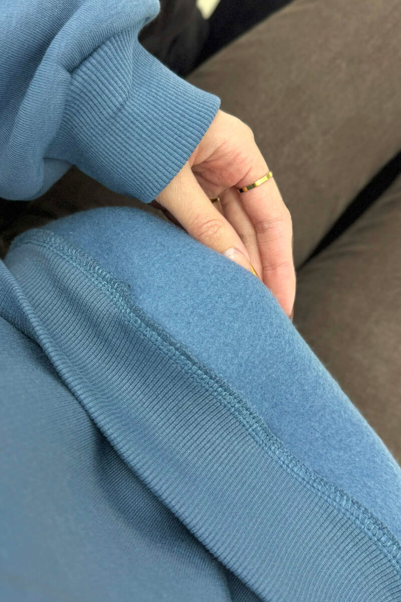 BLUZE ME PUSH E THJESHTE NJE NGJYRESHE PER FEMRA NE NGJYRE BLU TE ZBARDHUR - 5