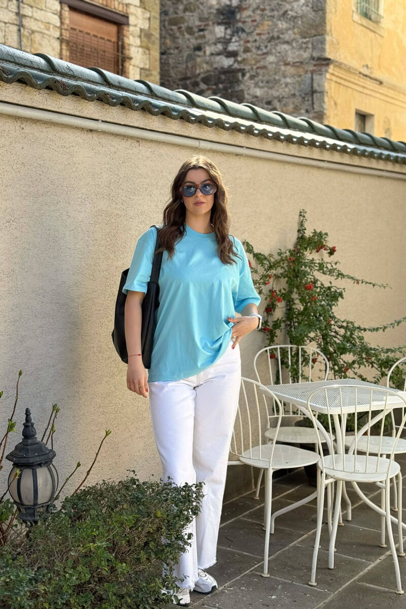 T-SHIRT NJE NGJYRESH PER FEMRA NE NGJYRE BABY BLU+6 PALE ÇORAPE DHURATE - 3