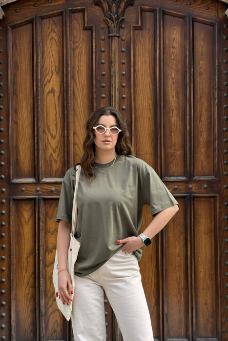 T-SHIRT NJE NGJYRESH PER FEMRA NE NGJYRE JESHILE+6 PALE ÇORAPE DHURATE - 5