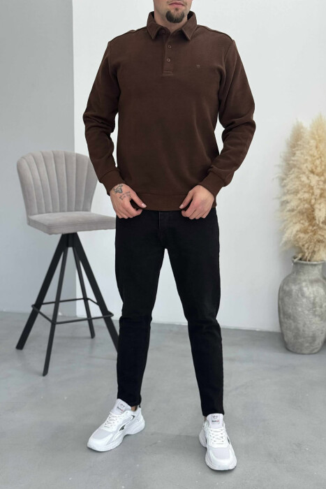 BLUZË NJË NGJYRËSHE ME JAKË POLO DHE BUTONA PËR MESHKUJ NË NGJYRËN KAFE - 1