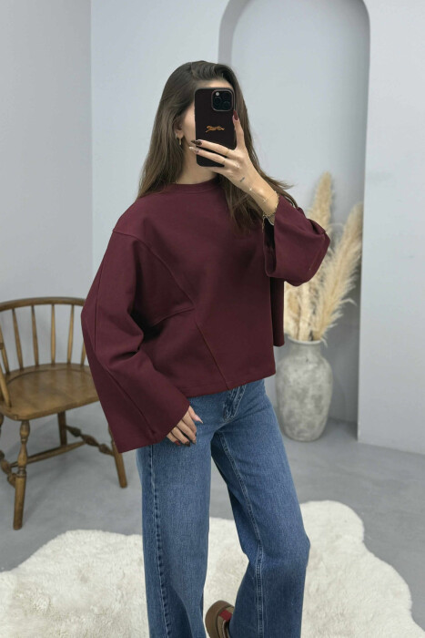 BLUZE NJE NGJYRESHE ME JAKE TE RRUMBULLAKET TE GJERE PER FEMRA NE NGJYRE VISHNJE - 1