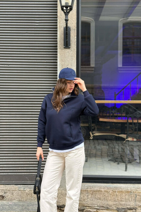 BLUZE NJE NGJYRESHE ME PUSH ME JAKE ME ZINXHIR PER FEMRA NE NGJYRE BLU TE ERRET - 2