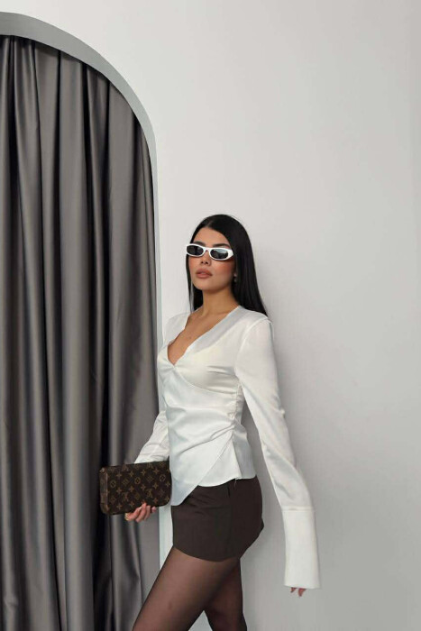 BLUZE NJE NGJYRESHE SATENI PER FEMRA NE NGJYRE TE BARDHE - 3