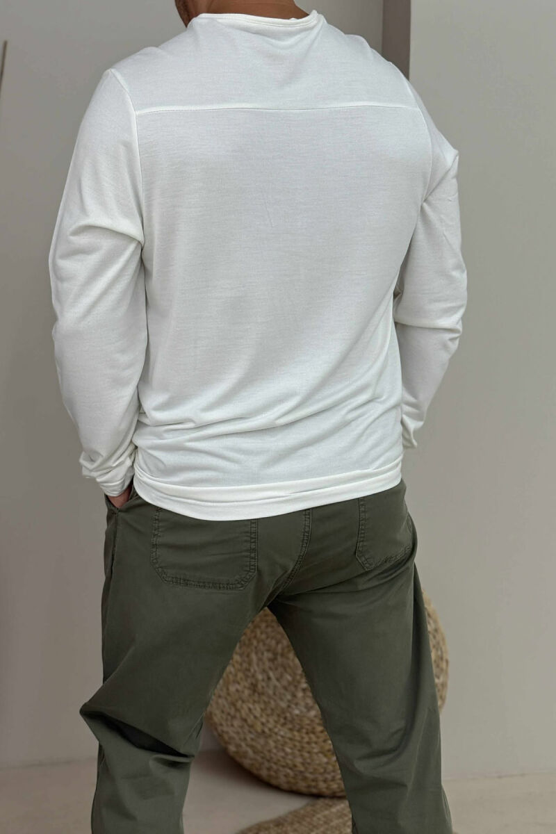 BLUZË NJËNGJYRËSHE ME JAKË TË RRUMBULAKËT DHE ME BUTONA PËR MESHKUJ NË NGJYRËN E BARDHË - 3