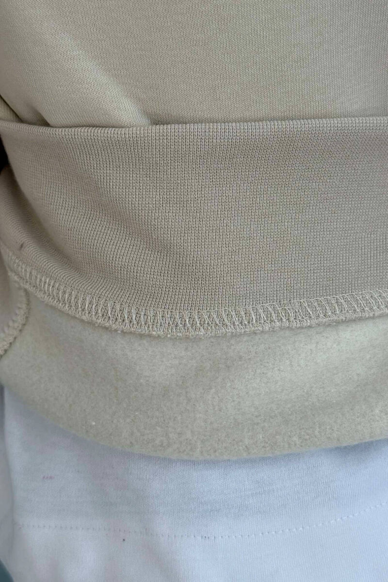 BLUZË NJËNGJYRËSHE ME PUSH DHE ME JAKË ME ZINXHIR PËR MESHKUJ NË NGJYRËN KREM - 2