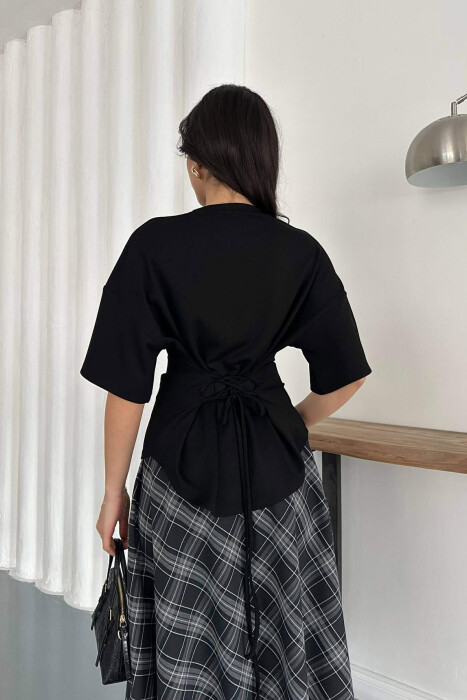 BLUZE NJE NGJYRESHE ME DETAJIN E LIDHSEVE PER FEMRA NE NGJYRE TE ZEZE - 2