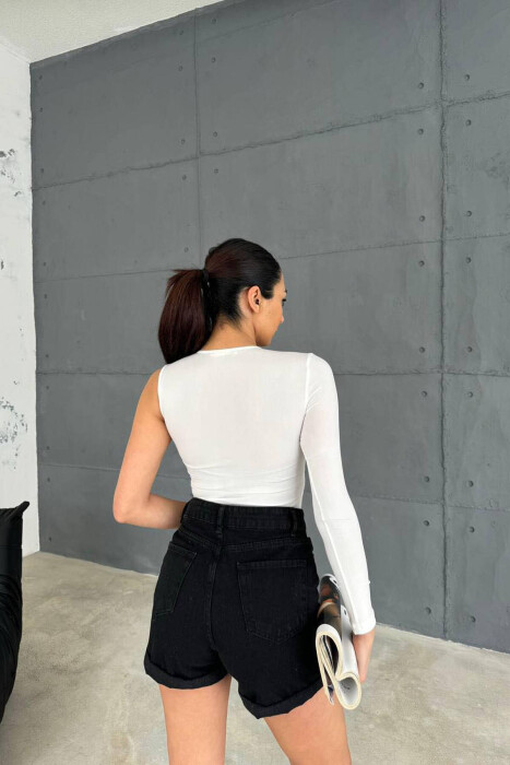 BODY ME NJË MËNGË PËR FEMRA NË NGJYRËN E BARDHË - 7