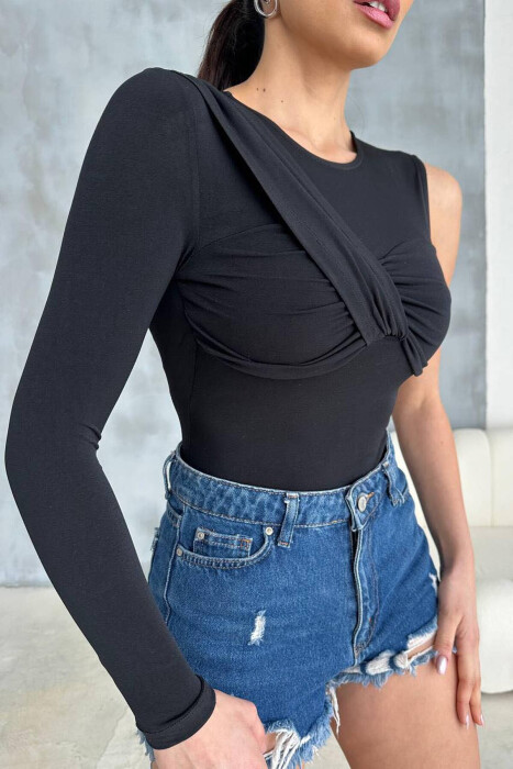 BODY ME NJË MËNGË PËR FEMRA NË NGJYRËN E ZEZË - 6