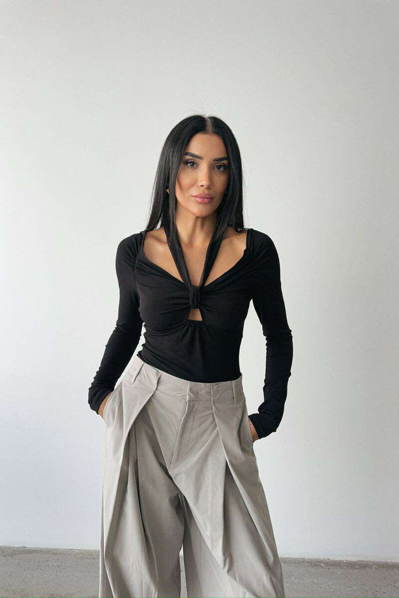 BODY NJË NGJYRËSH ME DETAJIN E FJONGOS PËR FEMRA NË NGJYRËN E ZEZË - 3