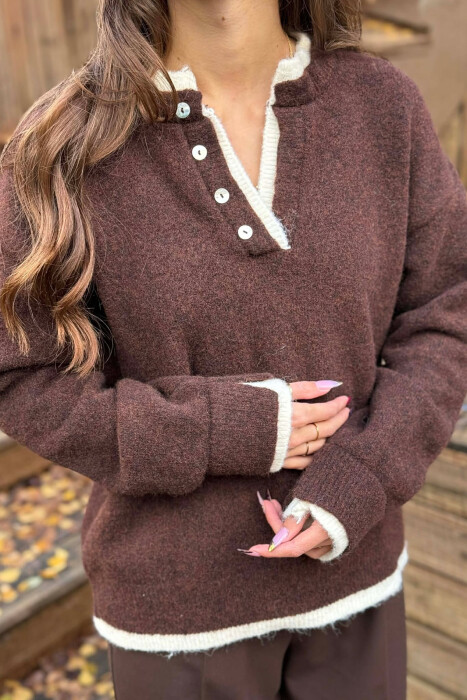 BUTTONED NECK SIMPLE WOMEN SWEATER DARK BROWN/KAE - 4