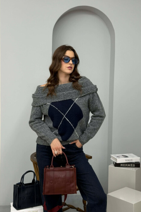 ÇANTE E THJESHTE LEKURE ME SHKRIME PER FEMRA NE NGJYRE VISHNJE - 2