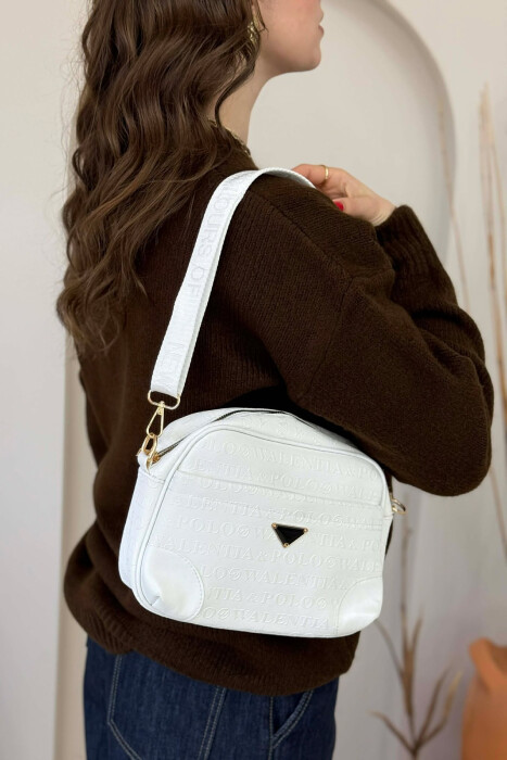 ÇANTE E THJESHTE PER FEMRA NE NGJYRE TE BARDHE - 4