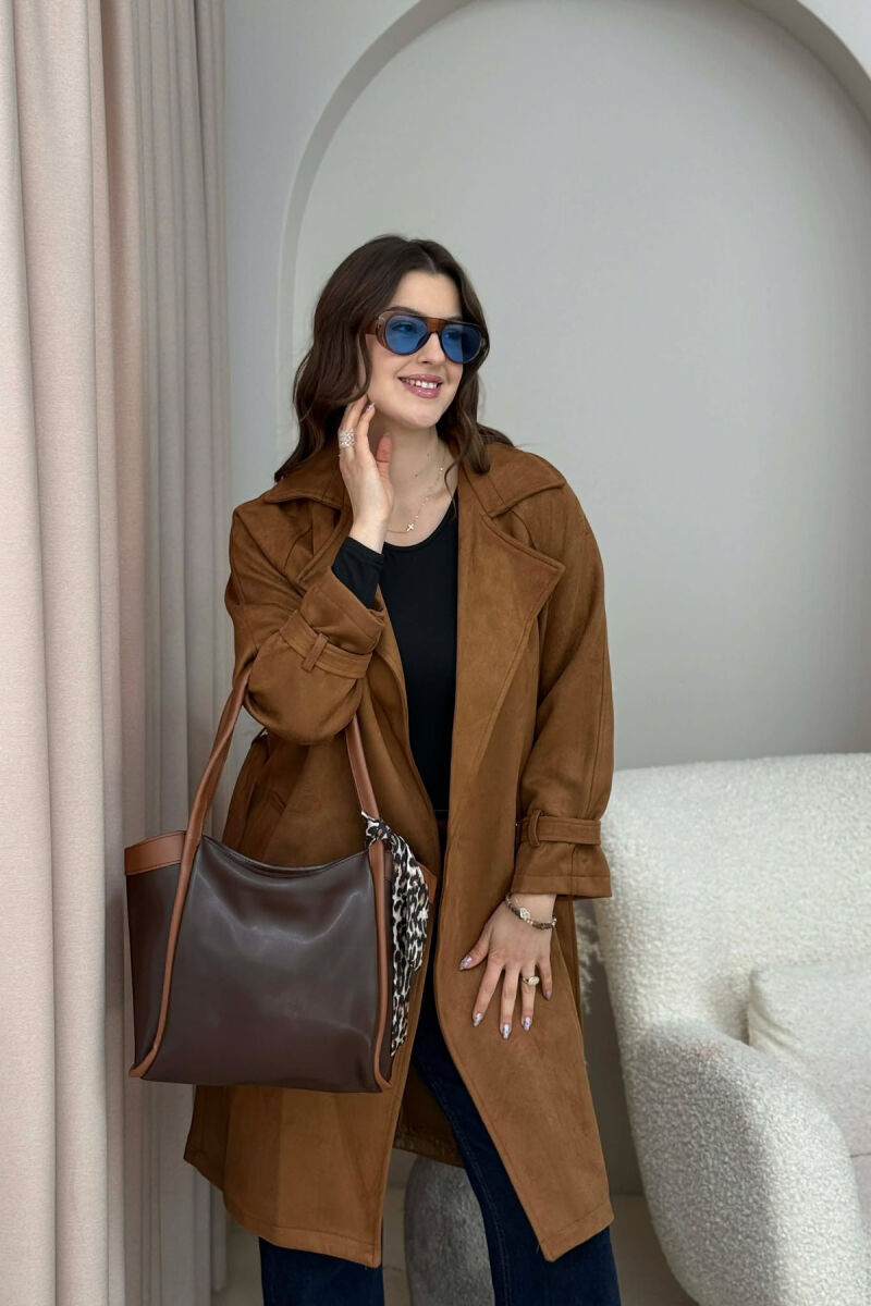 ÇANTE LEKURE ME DETAJIN E SHALLIT PER FEMRA NE NGJYRE KAFE TE ERRET - 2