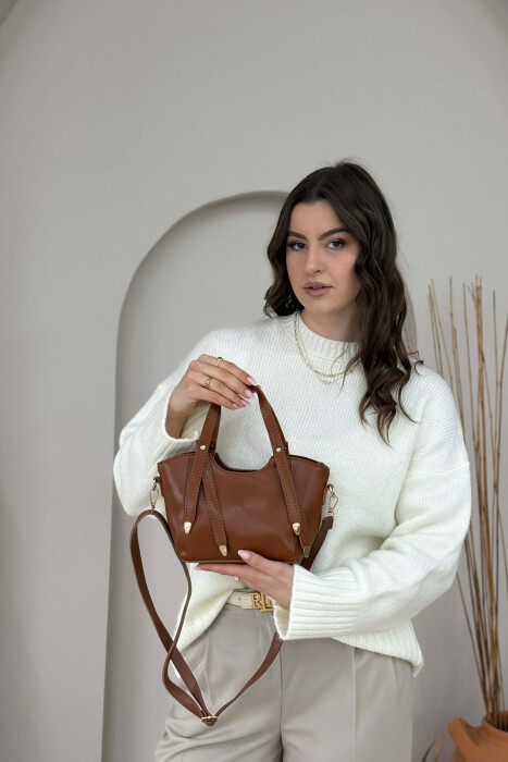 ÇANTE NJE NGJYRESHE LEKURE PER FEMRA NE NGJYRE KAFE - 4