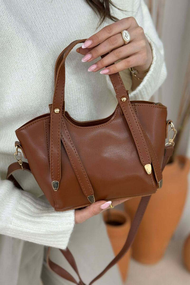 ÇANTE NJE NGJYRESHE LEKURE PER FEMRA NE NGJYRE KAFE - 6