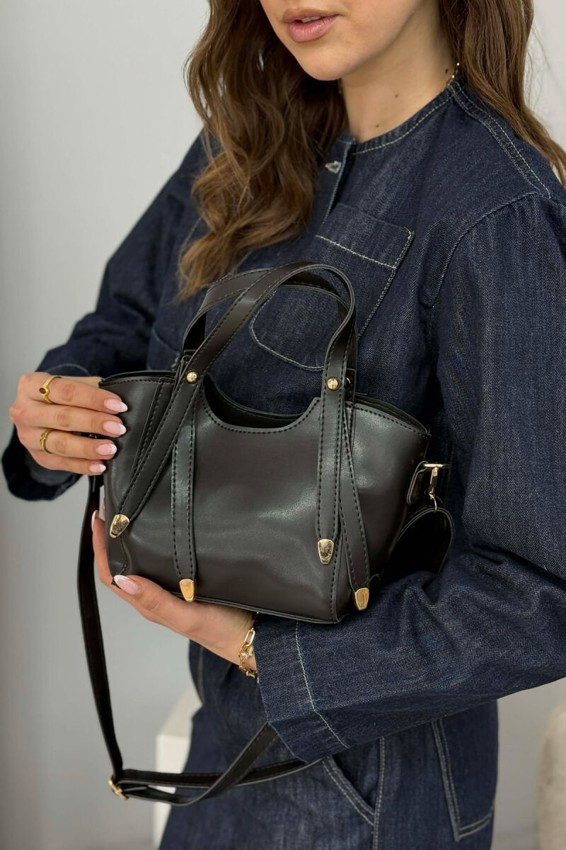 ÇANTE NJE NGJYRESHE LEKURE PER FEMRA NE NGJYRE TE ZEZE - 5