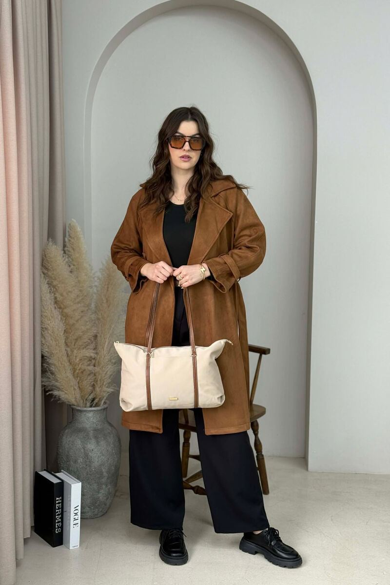 ÇANTE NJE NGJYRESHE ME ZINXHIR PER FEMRA NE NGJYRE BEZHE - 4