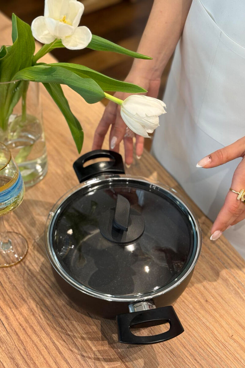 CASSEROLE WITH GLASS LID 22 CM BLACK/ E ZEZE - 2