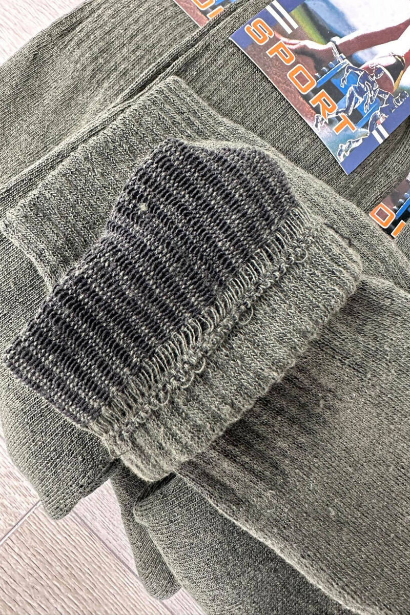 PAKETË ME GJASHTË PALË ÇORAPE PËR MESHKUJ NË NGJYRËN JESHILE - 2