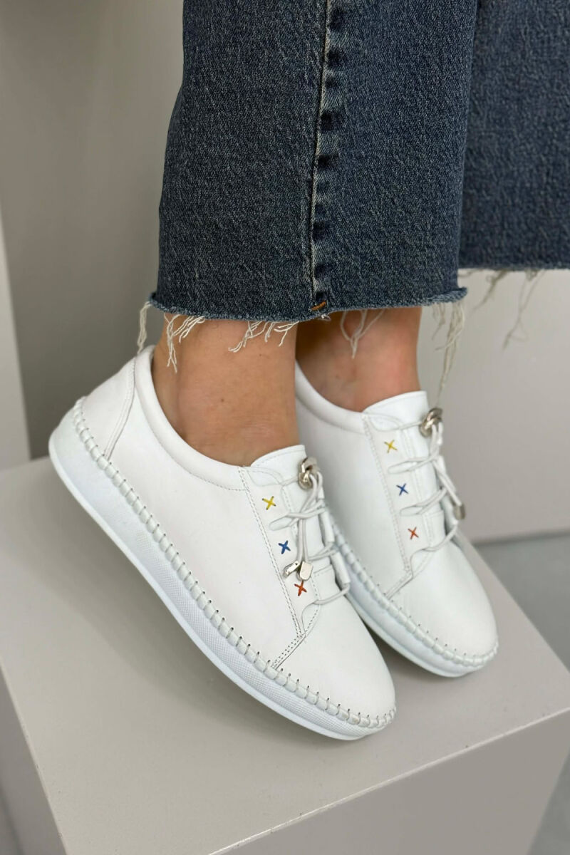 COMFORT EVERYDAY SIMPLE WOMEN SNEAKERS WHITE-E BARDHE - 4