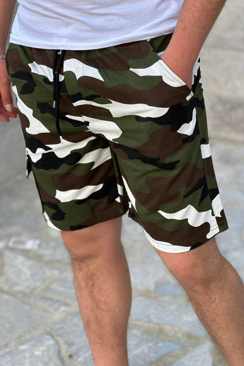 DIFFERENT COLORS SHORTS MAN GREEN/JESHILE - 2