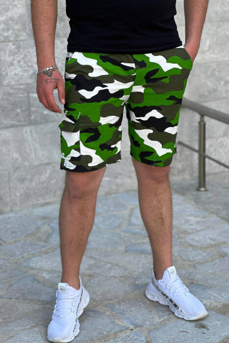 DIFFERENT COLORS SHORTS MAN LIGHT GREEN/JEZB - 1