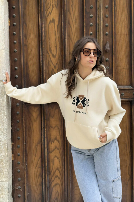 FLUFFY ONE COLOR FRONT LOGO WOMEN HOODIE CREAM/KREM - 1